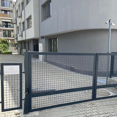 Freddo Apartment - Coral Residence Complex With Parking & Pool Varna Bagian luar foto