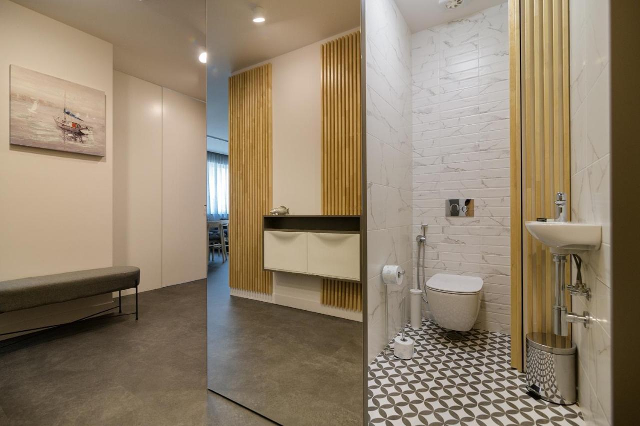 Freddo Apartment - Coral Residence Complex With Parking & Pool Varna Bagian luar foto