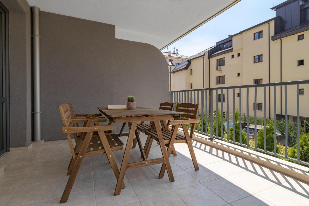 Freddo Apartment - Coral Residence Complex With Parking & Pool Varna Bagian luar foto